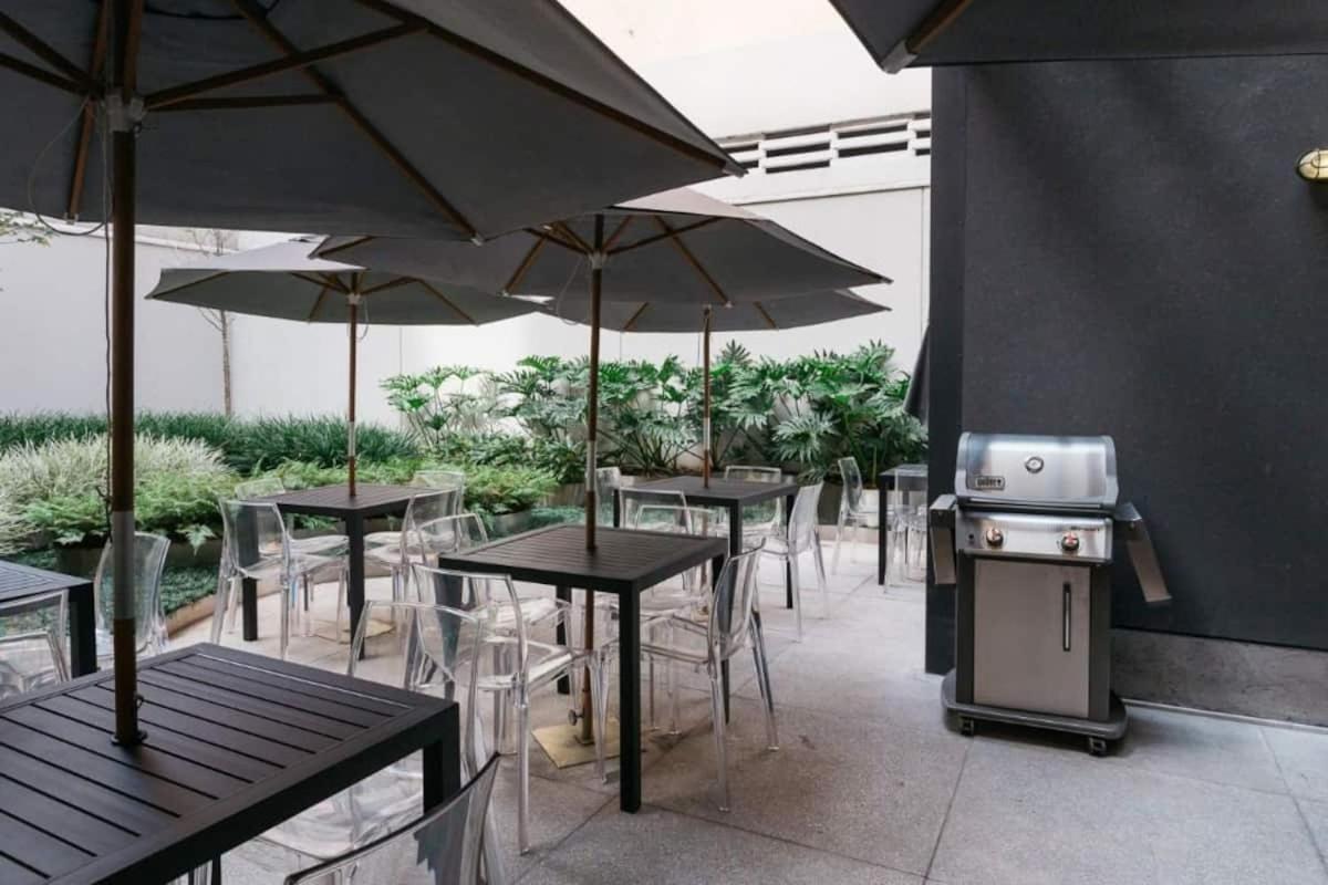 Apartamento Charmoso Com Terraco E Vista!