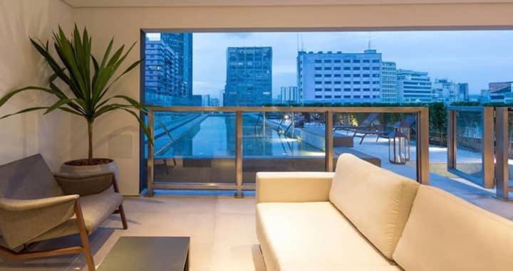 Apartamento Charmoso Com Terraco E Vista! São Paulo